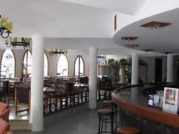 Stil Bonsai Кан Пикафорт